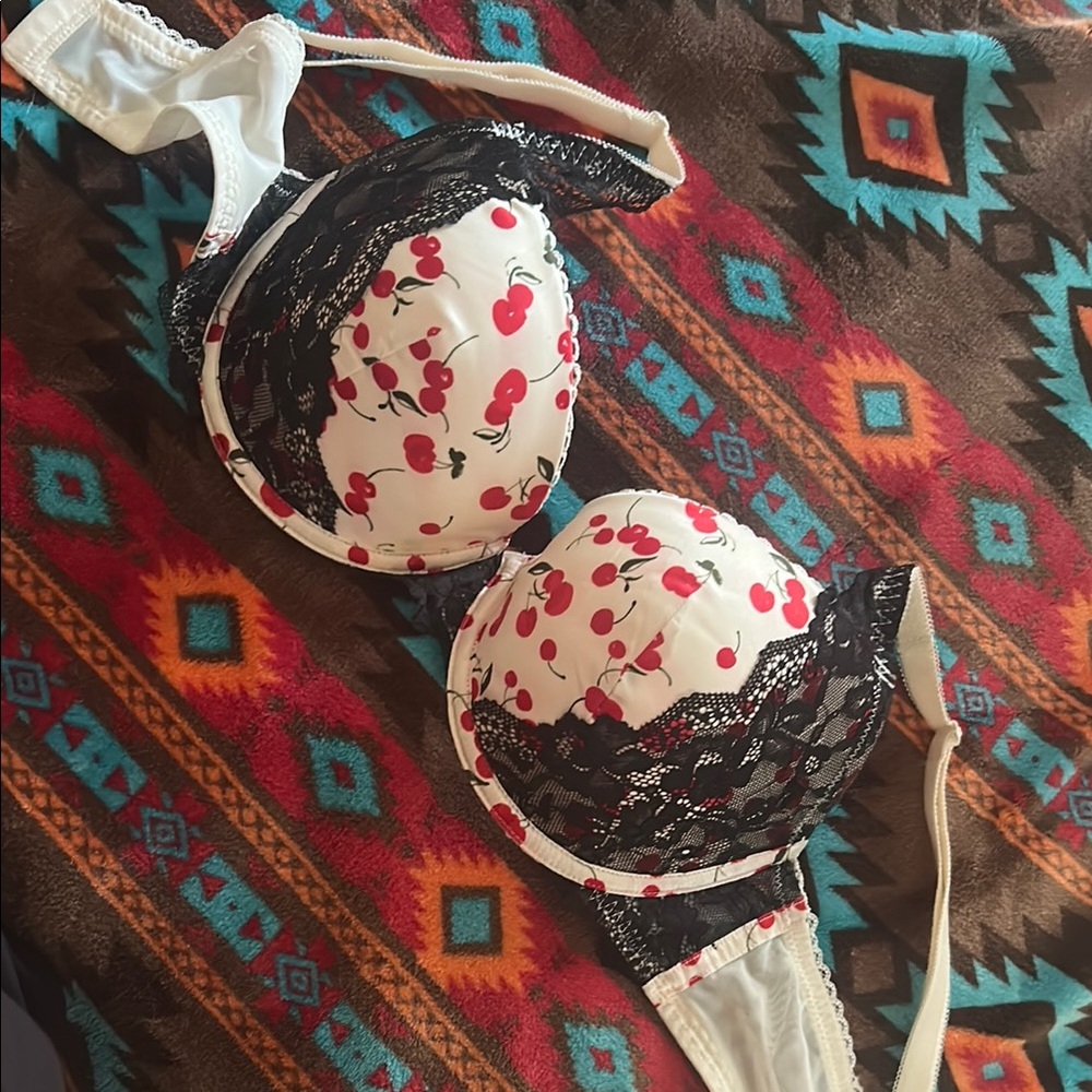 Adore me Bra 36D